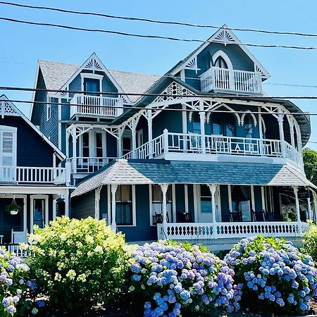 The Attleboro House Hotel Оук Блъфс Екстериор снимка